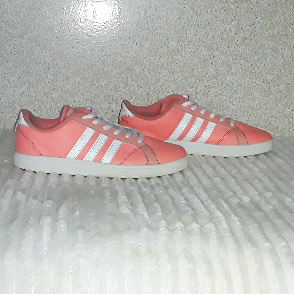 Blush pink skater shoes Sz 5
